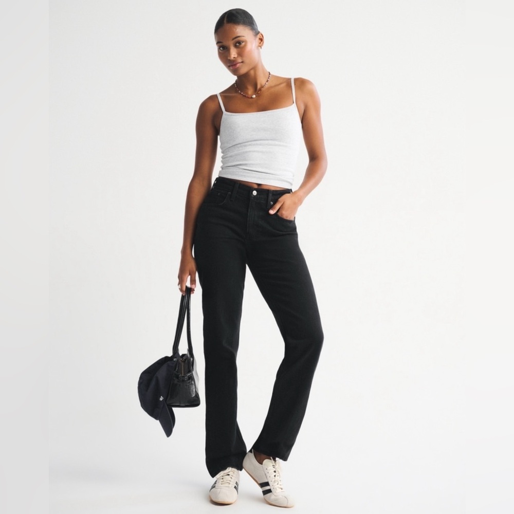 Abercrombie & Fitch Curve Love 90s Straight Jean